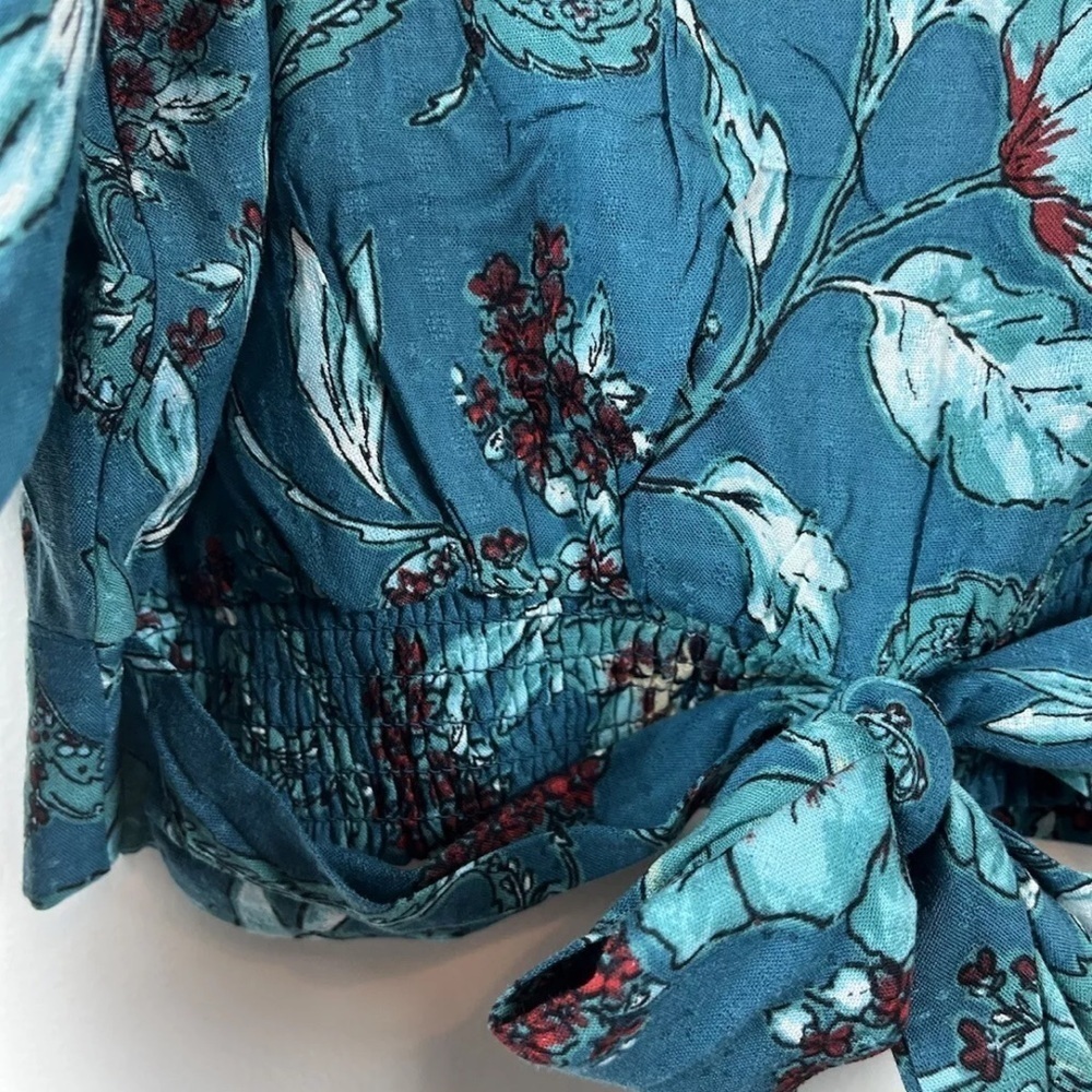 NWT Band of the Free Sybille Teal Floral Crossover Crop Top Size Large - Picture 6 of 7